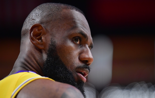 正规炒股配资知识网 海斯：等詹姆斯复出，湖人如虎添翼！